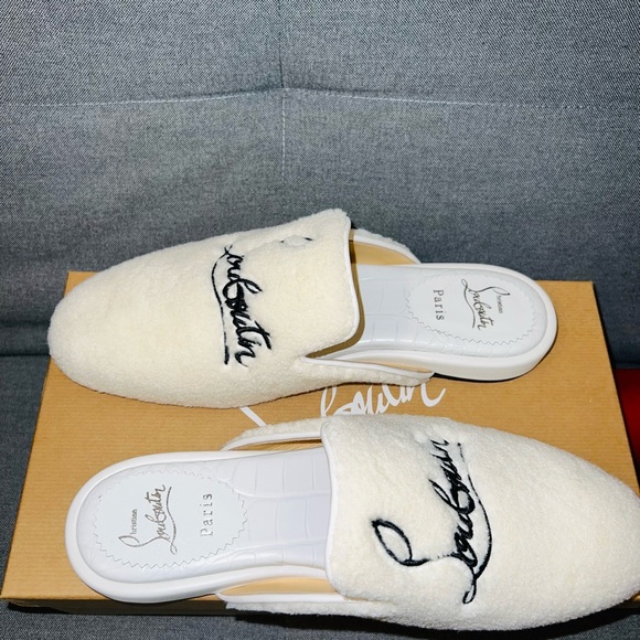 Sold-Christian Louboutin Donna Logo Slides (NWT)! - Picture 4 of 9